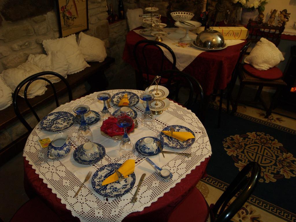 Le Petit Chateau Bed and Breakfast Dolceacqua Exterior foto